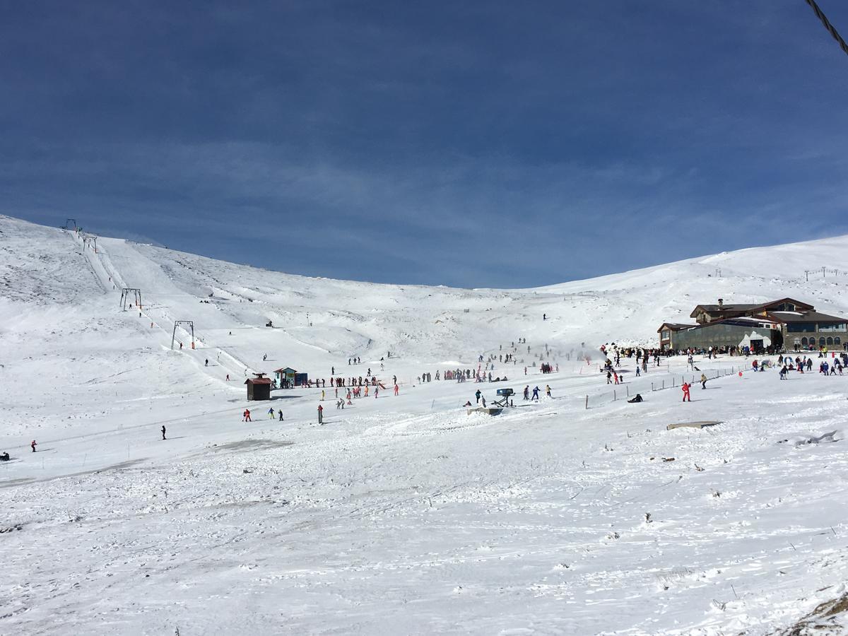 Aitheron Hotel Air Park Zervi 外观 照片
